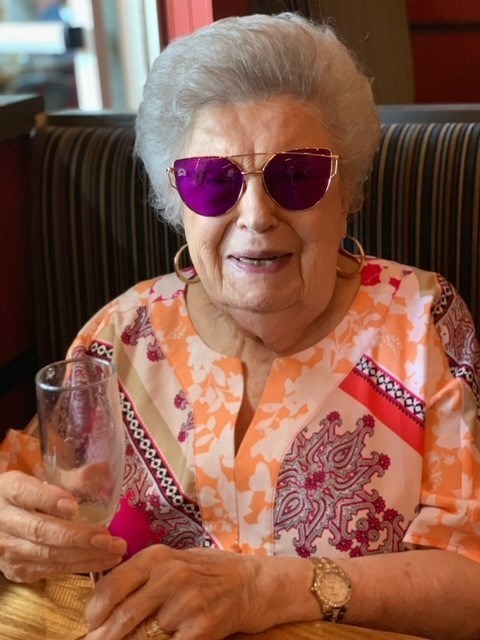 Obituary of Mary Louise Robertson