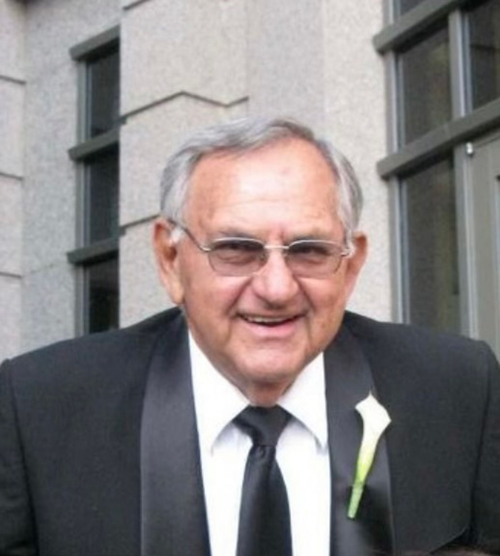 Obituary of Leslie Isakow