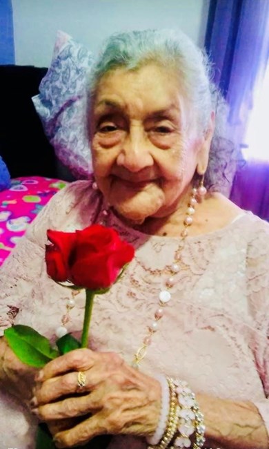 Obituary of Maria Luisa Chavez De Leon