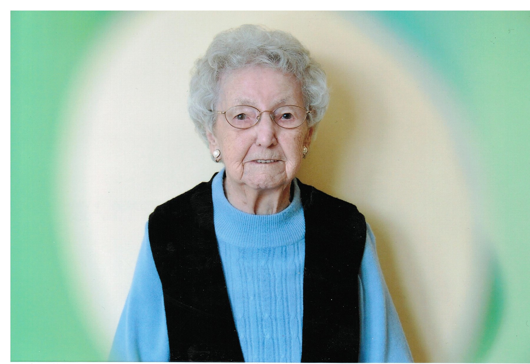 Obituary of Lucille Archambault Petit