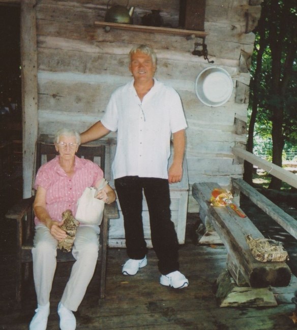 Obituary of Magdalena Arnold