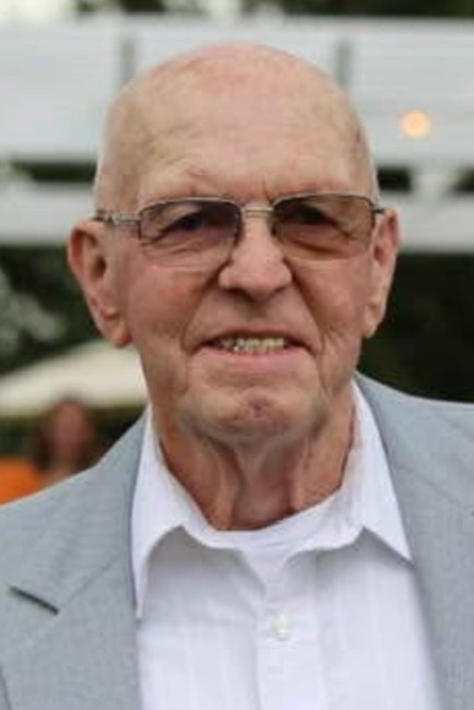 Obituario de Roger A. Wilcox