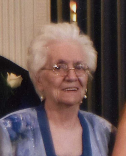 Obituary of Vivian Schoensee Moeller