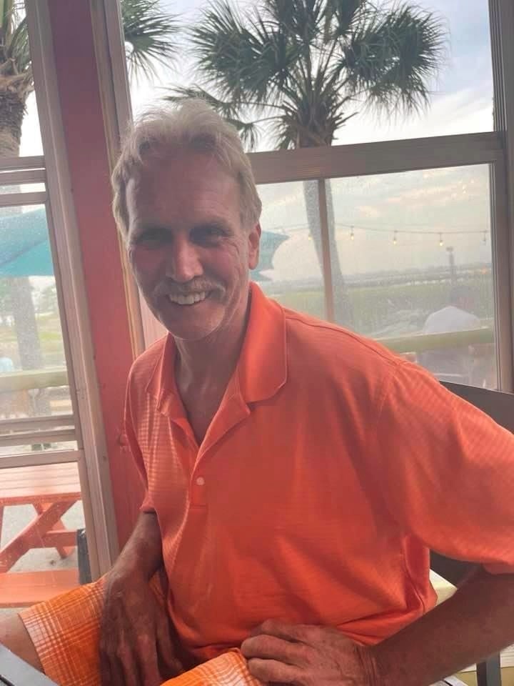 Obituary of Michael Loring Hope