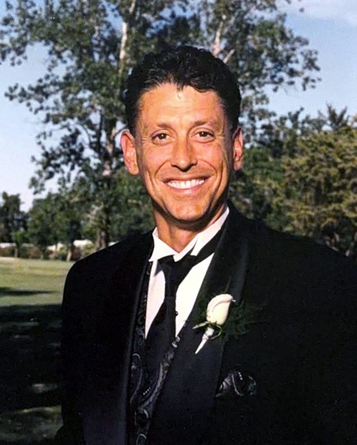 Obituario de Kris R. Moore