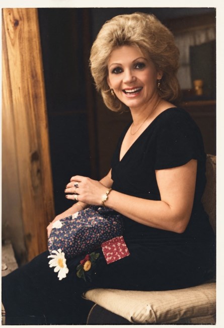 Obituary of Edith Clydine Holland