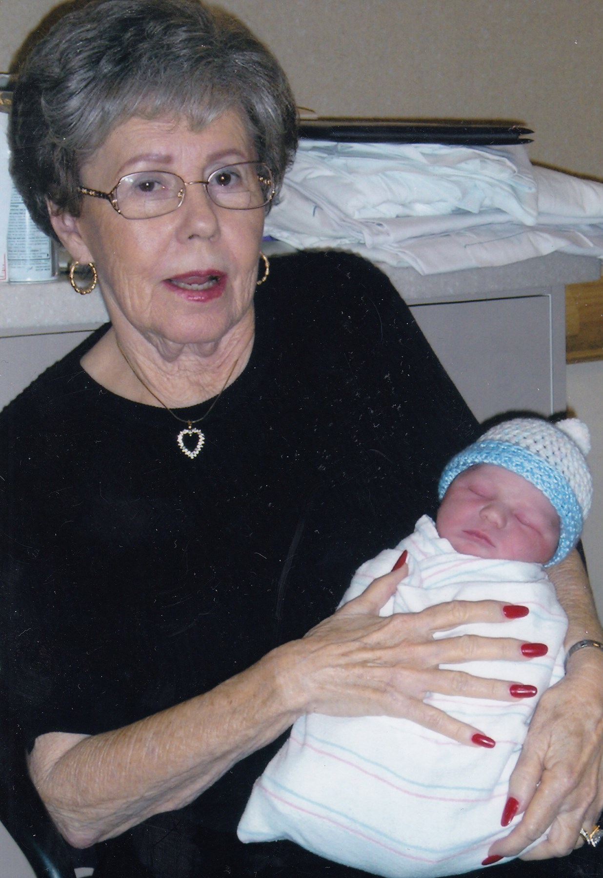 Obituary of Vera "Yvonne" Blakely