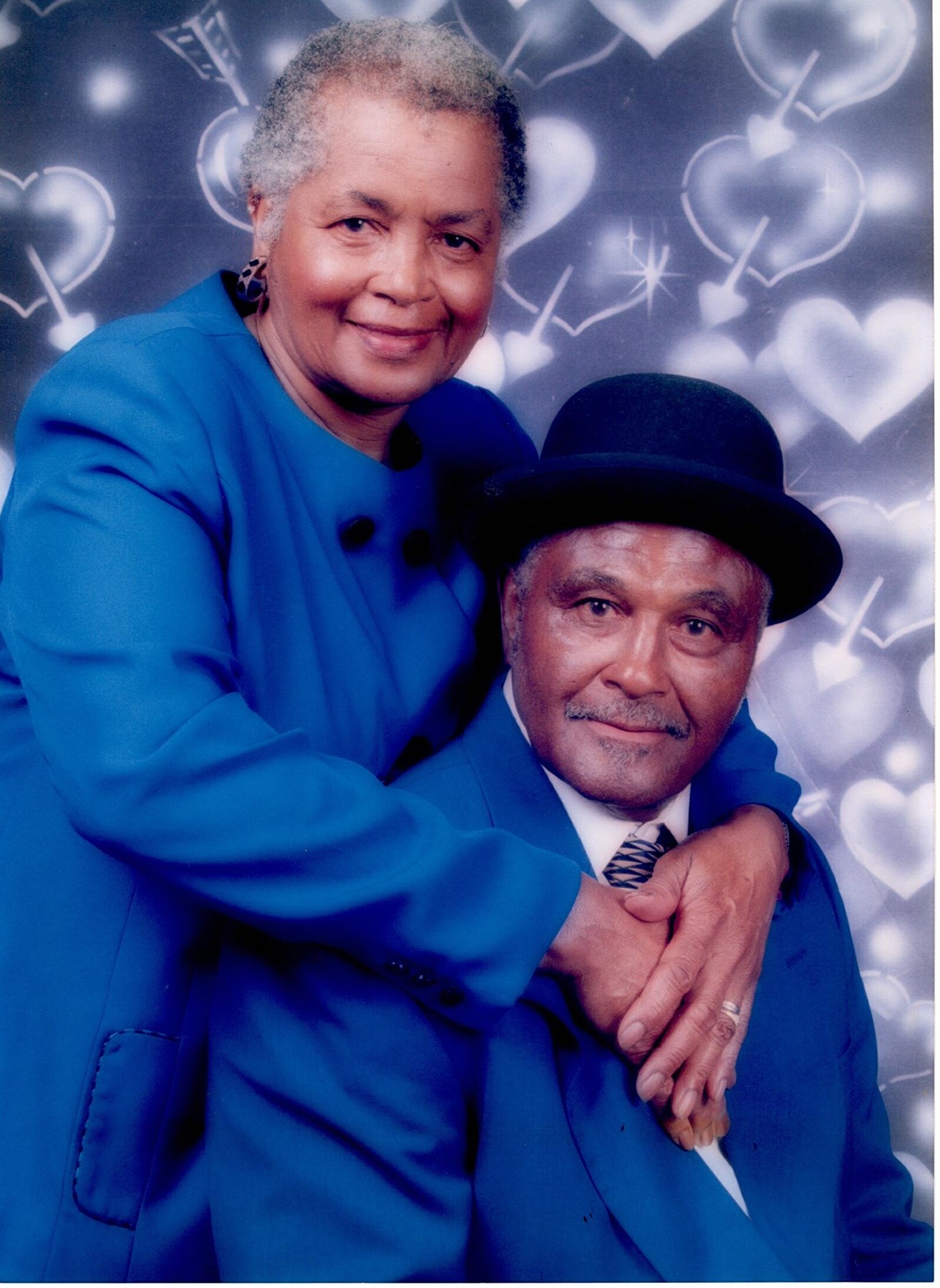 Obituario de Mr. Robert J. Winston