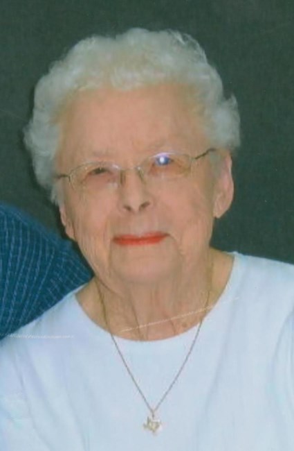 Obituary of Maxine Lyons