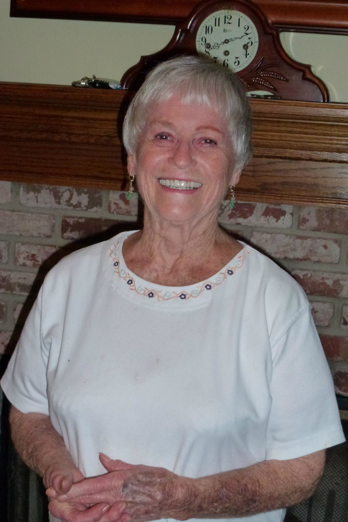 Obituary of Betty Lou Hanewinckel