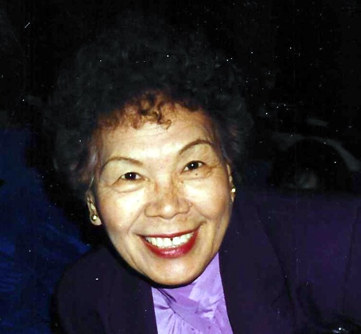 Obituary of Takako I. Apuzzie
