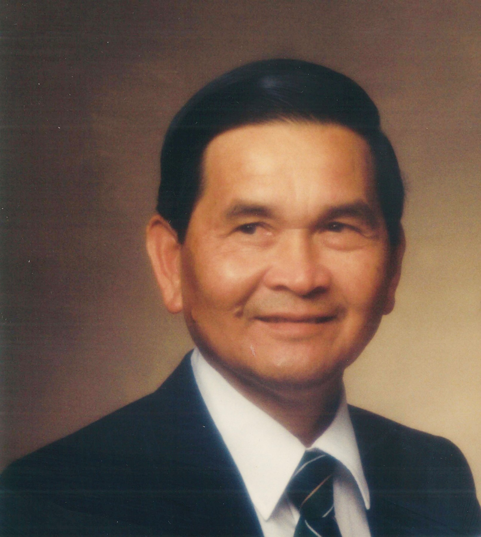 Obituary of Warren Hoa Le