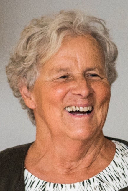 Obituary of Elaine (MacGowan) Fraser