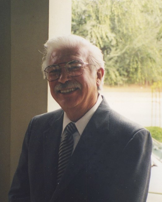 Obituary of Salvador De La Cerda Vargas