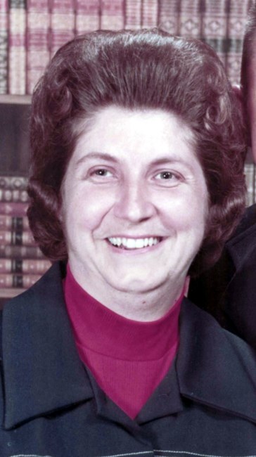 Obituario de Shirley Louise Lowe Province