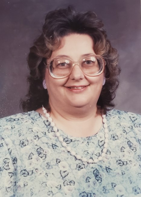Obituary of Elaine Margaret Rowe