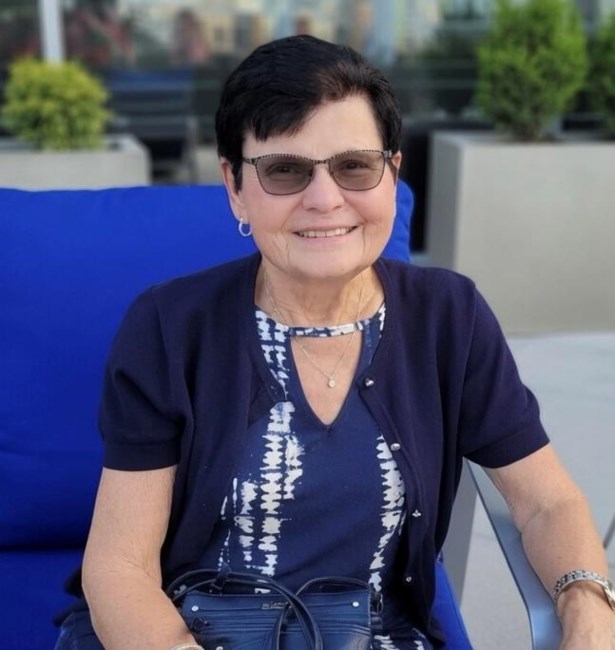 Obituary of Ana Lou Roth