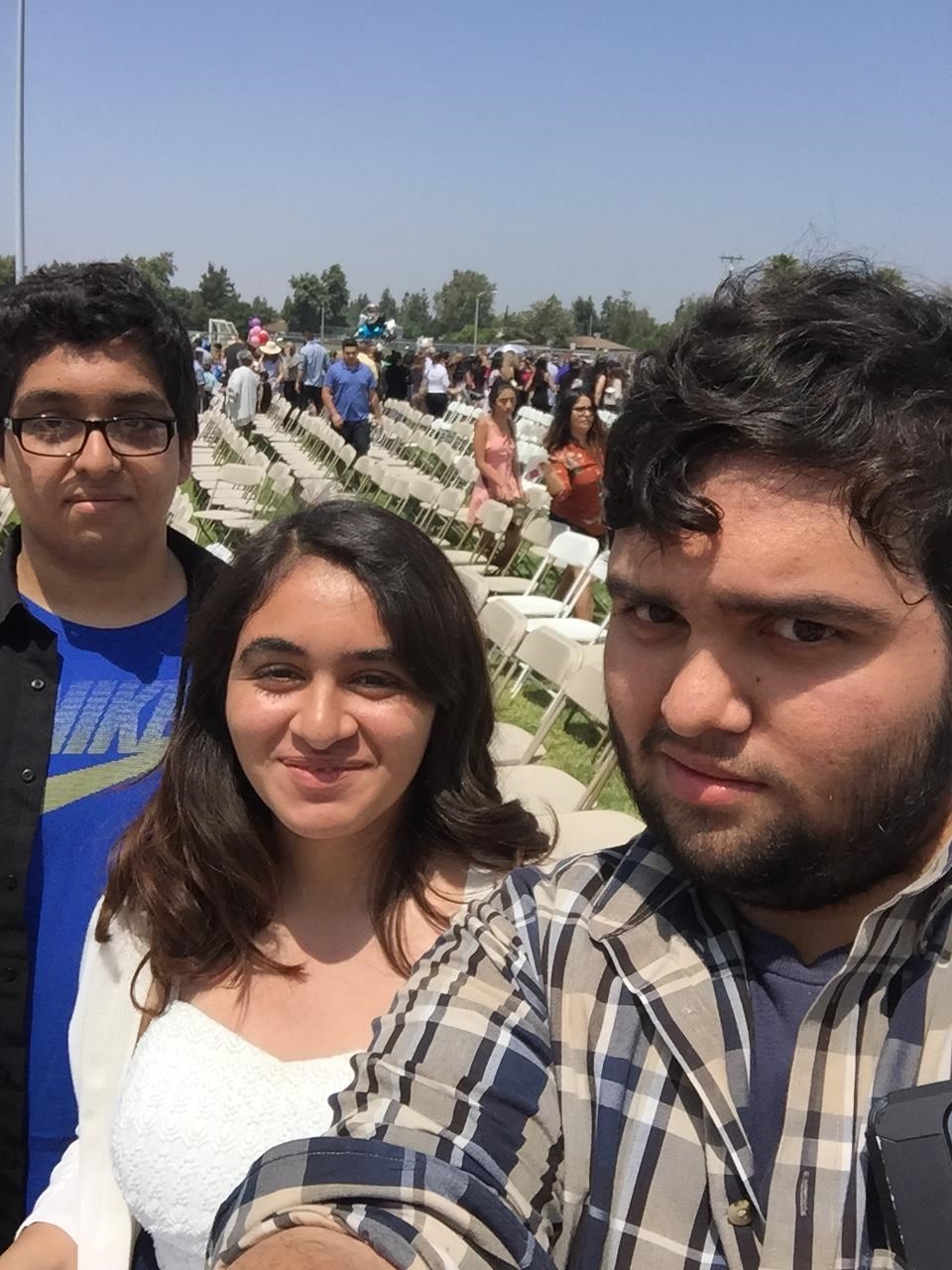 Obituary of Andrea, Angel y Jose Manuel Jauregui