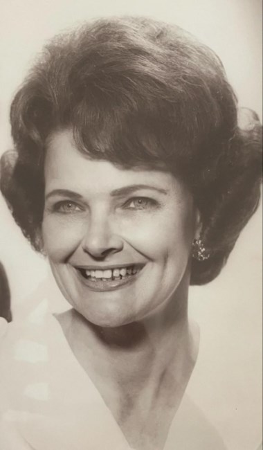 Obituario de Helen Abbott Farrelly