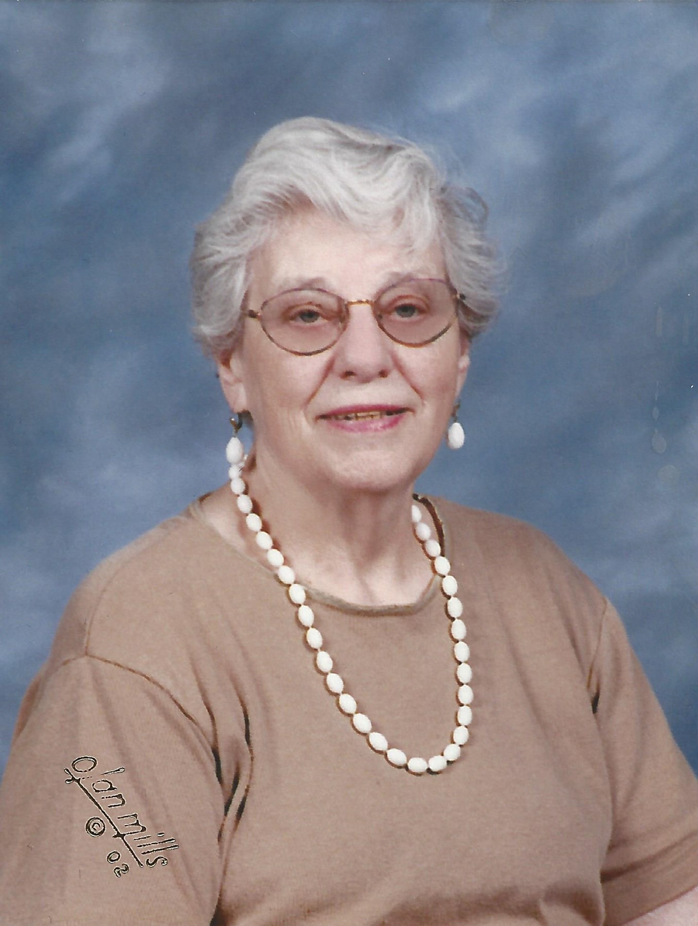 Obituary of Lorraine Garnett McDonough