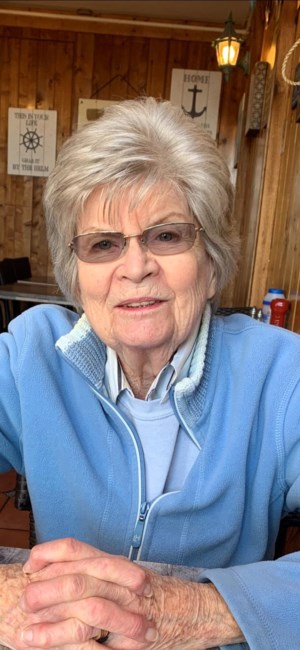 Obituary of Edith June Moir Roberts