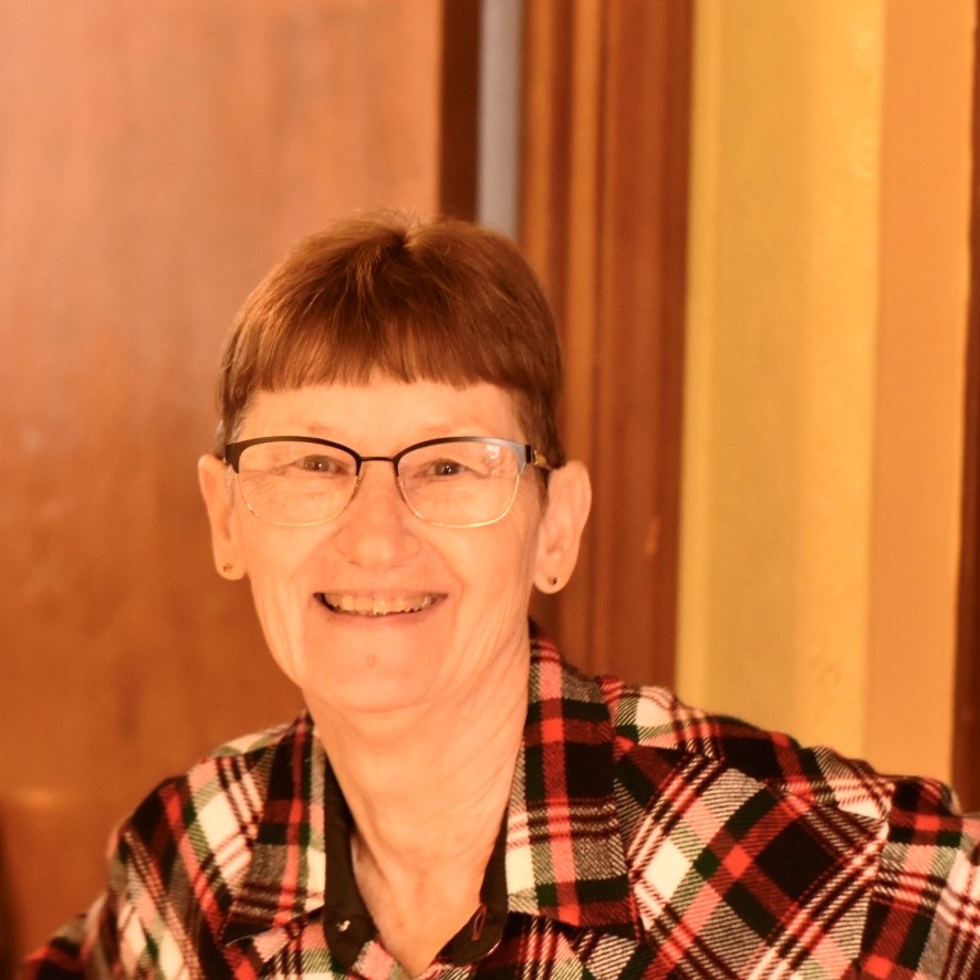 Obituary of Ernestine "Tina" Simmons