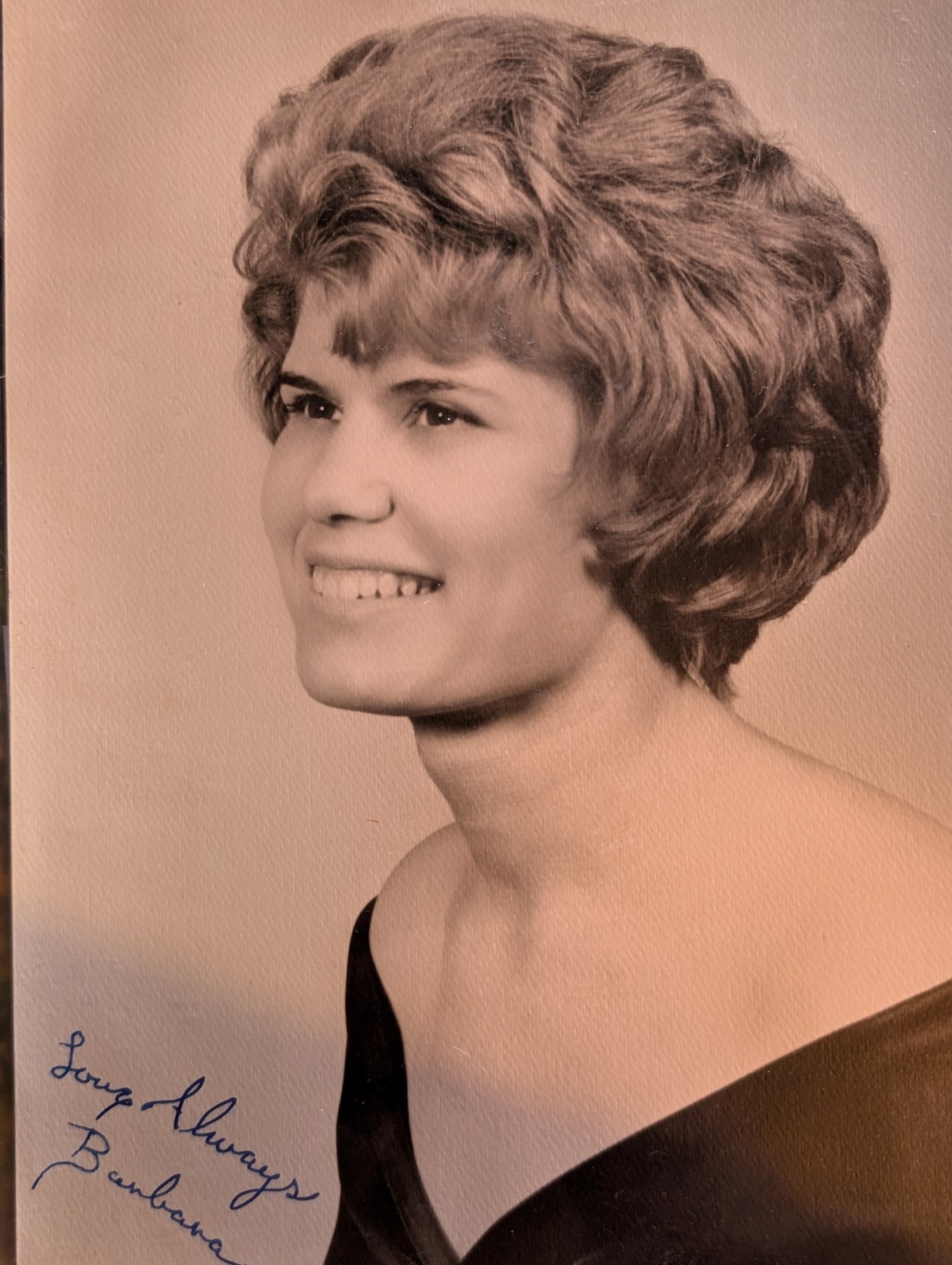 Obituary of Barbara Joyce Bradford