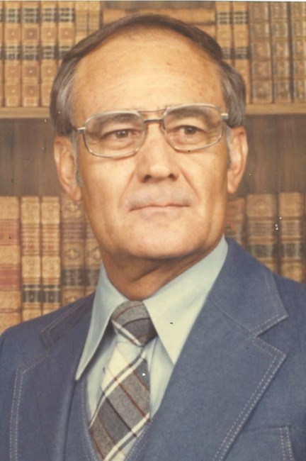 Obituary of Oscar R. Valadez