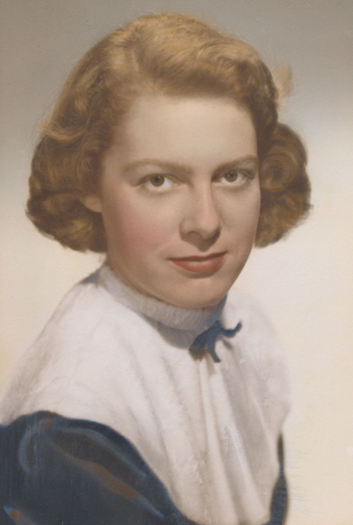 Obituary of Beverly M. McCoun