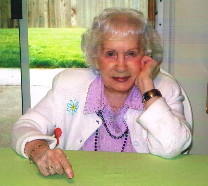 Obituary of Gertrude May Ryan Hahn