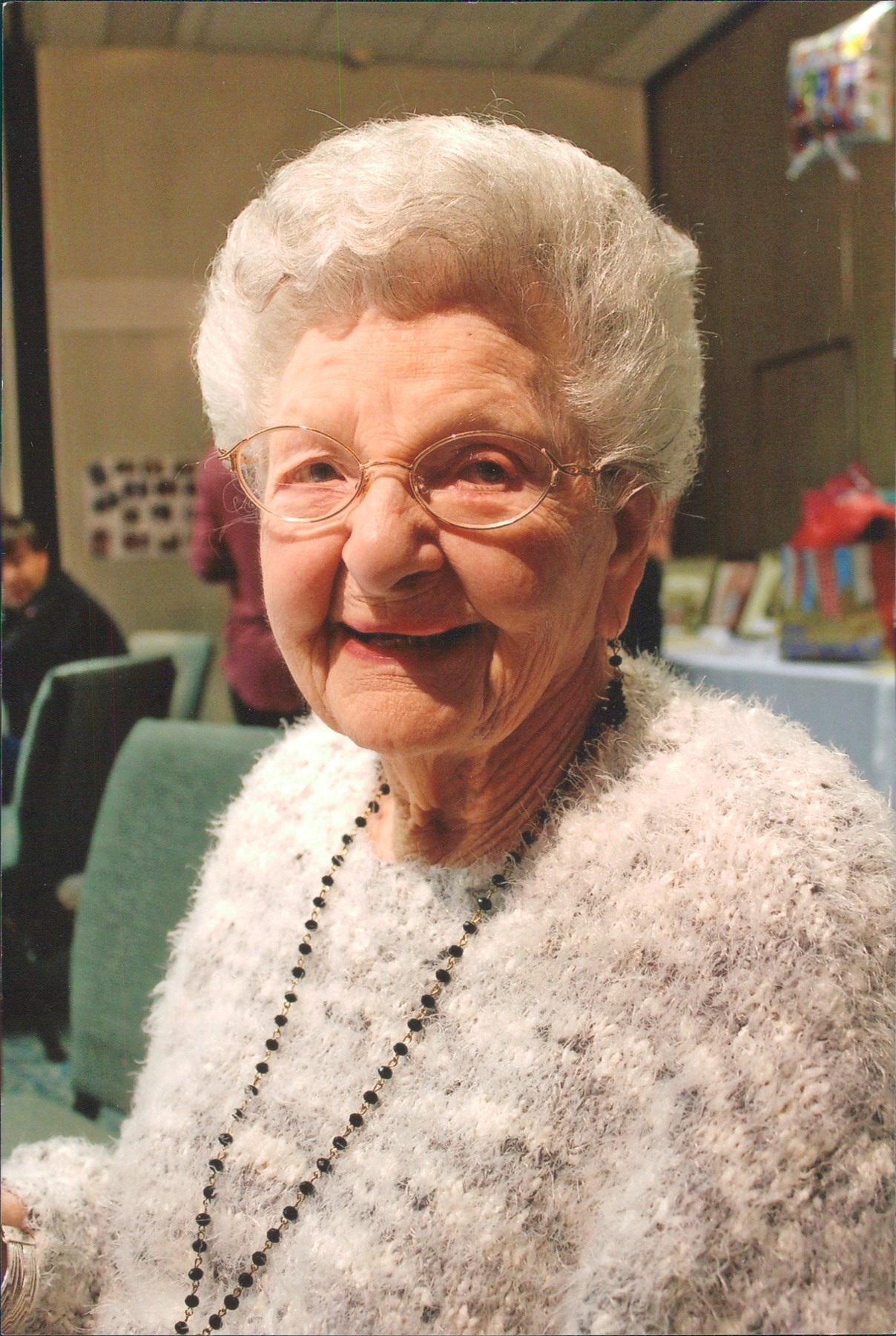 Obituary of Virginia Gay Hutchinson