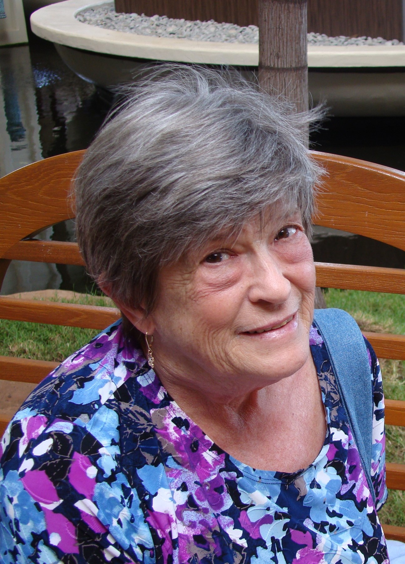 Obituario de Dora Kasperitis