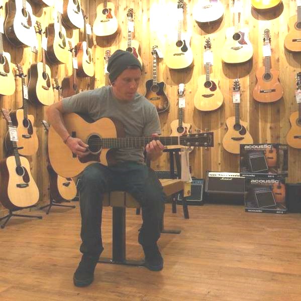 Obituary of Kevin Dennis