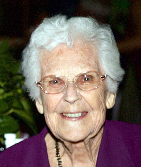 Obituario de Ruth Estelle Watkins