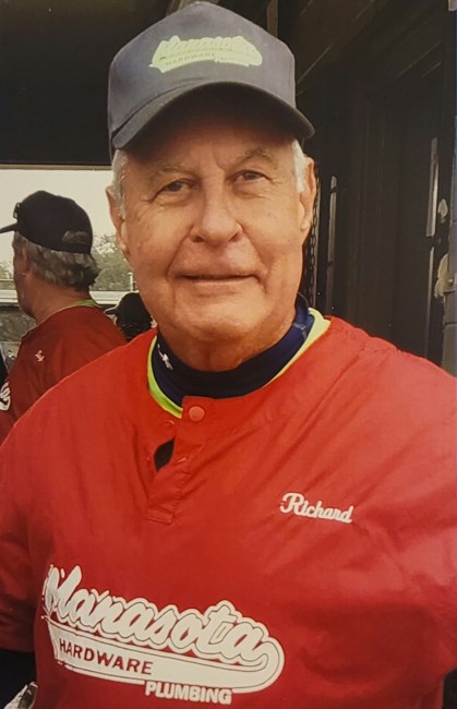 Obituario de Richard E. Chamness