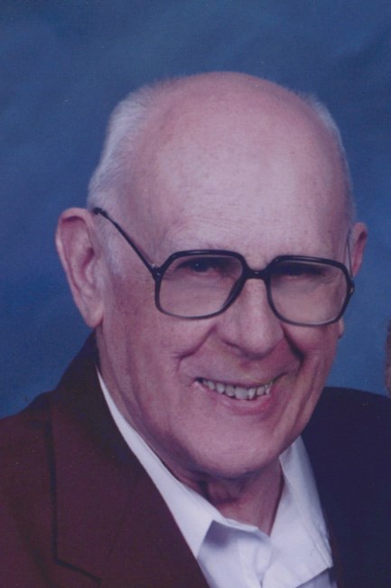 Obituary of Lloyd E. Schultz