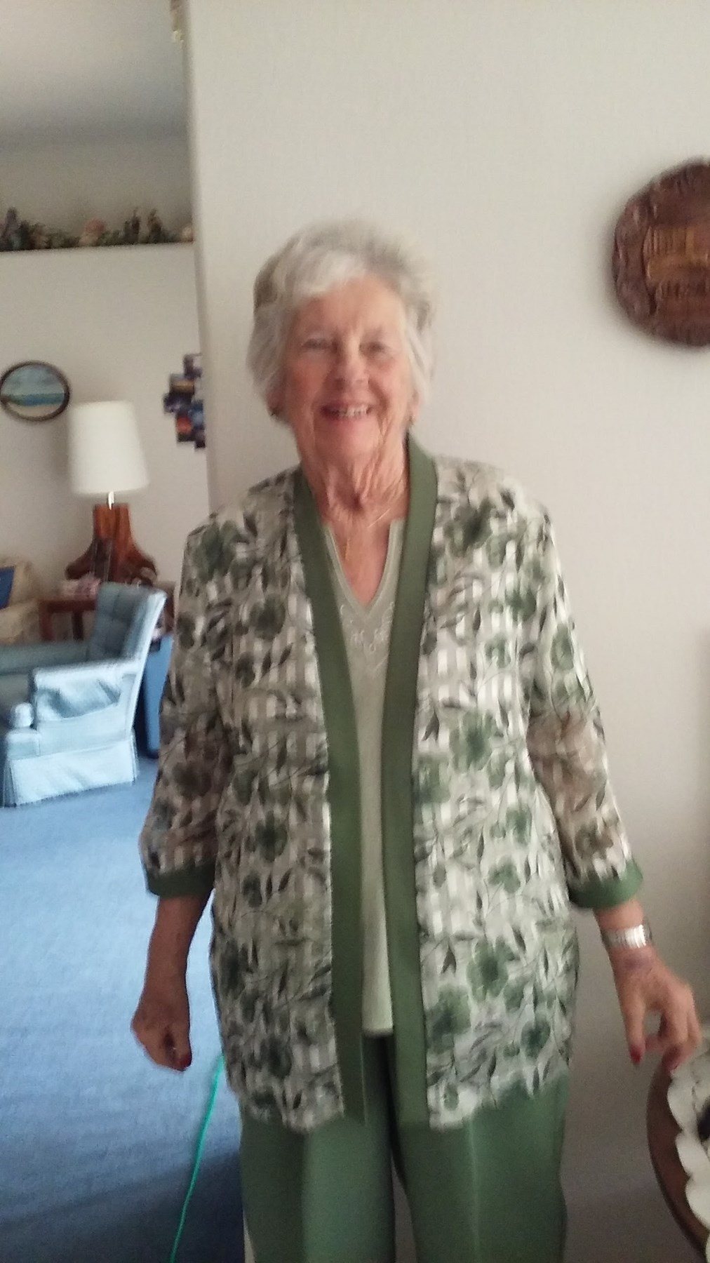 Obituary of Vivian F. Fogle