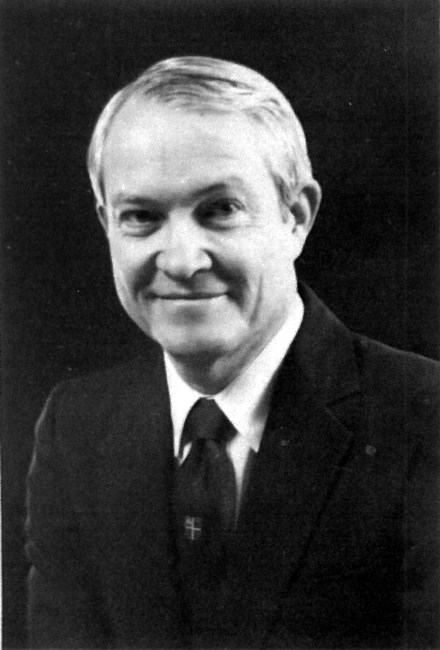 Obituario de Dr. John "Jack" Blake Campbell