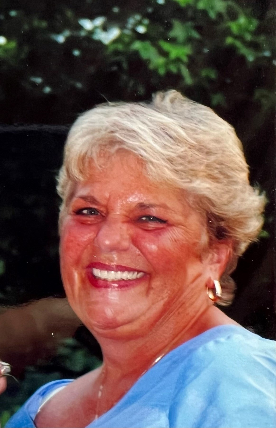 Obituary of Wanda Lynne Burkett