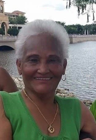 Obituary of "Soqui" Maria Negron