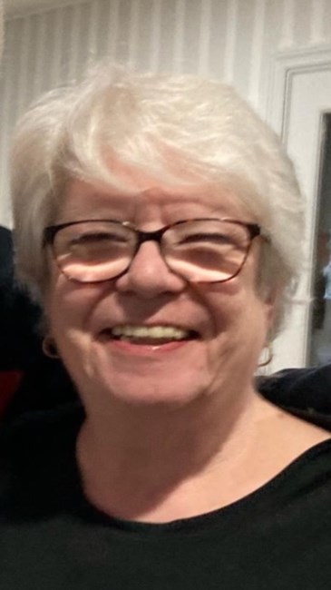 Obituary of Vivien Van Wagner