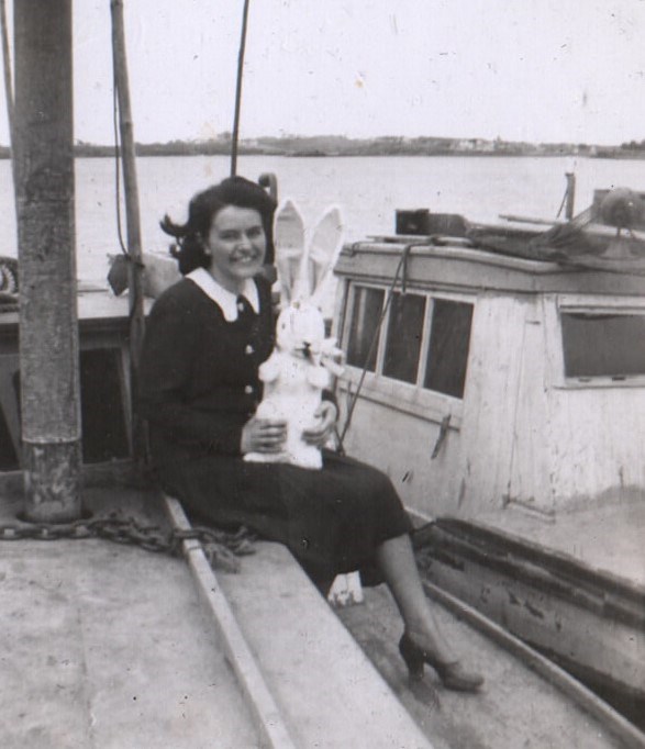 Obituary of Dorothy Priscilla Follett