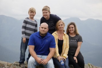 Obituary of Bobbi Lee East