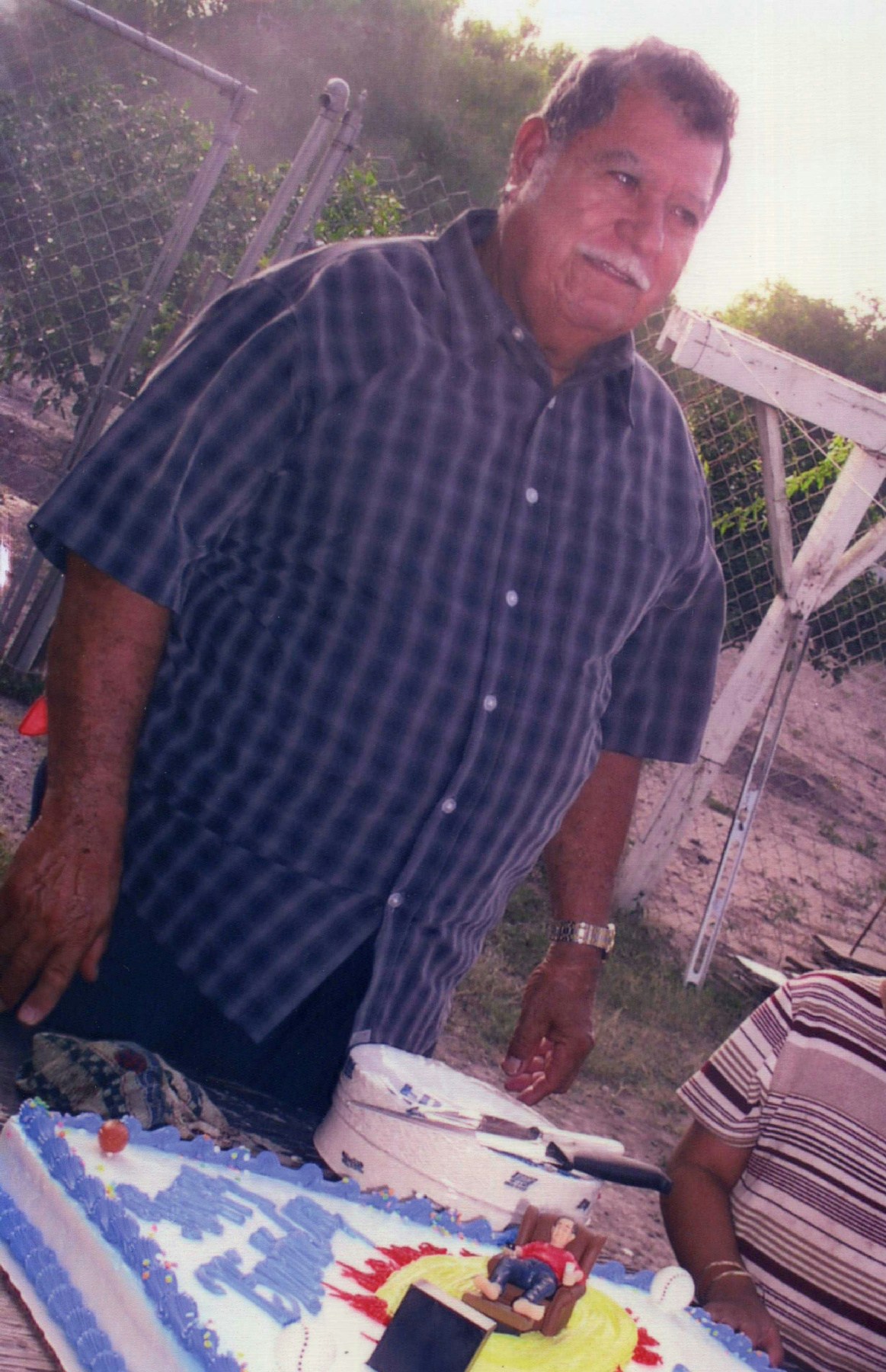 Obituary of Angel G. Gonzalez