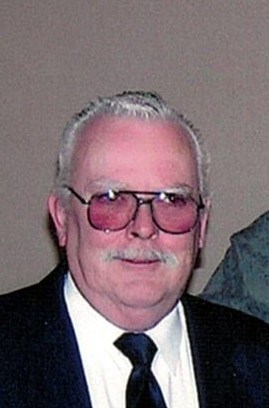 Obituario de Thomas P. Lovegrove