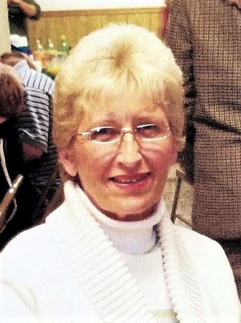 Obituary of Janet Bryan Hughes