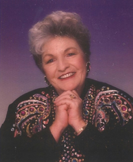 Obituary of Carol Ella (Davis) Peay