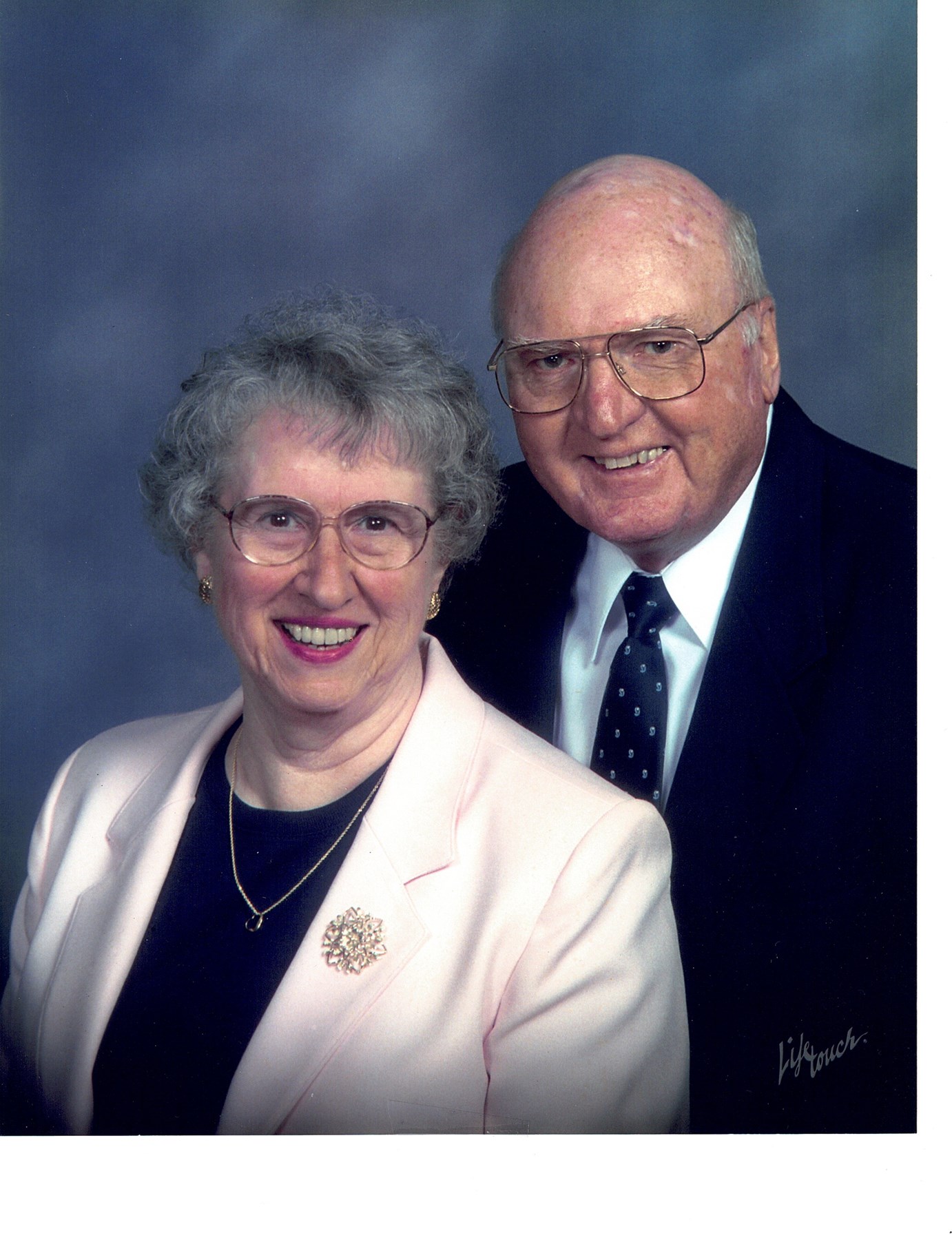 Obituary of Evelyn May Goennewich