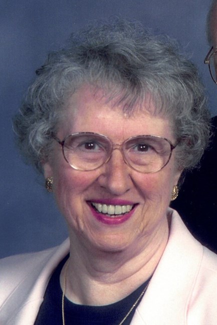 Obituary of Evelyn May Goennewich