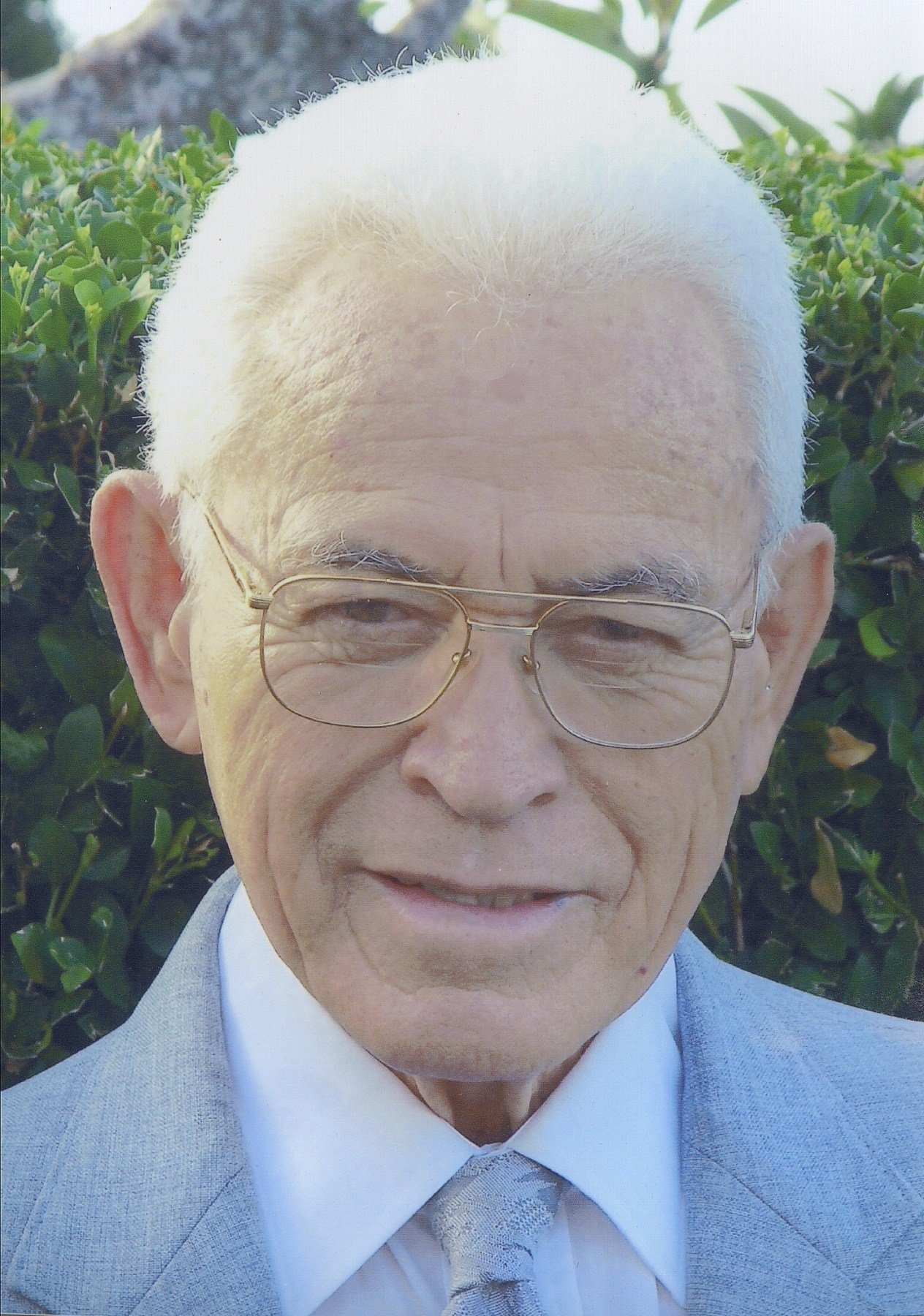 Obituario de Robert Clement Aona